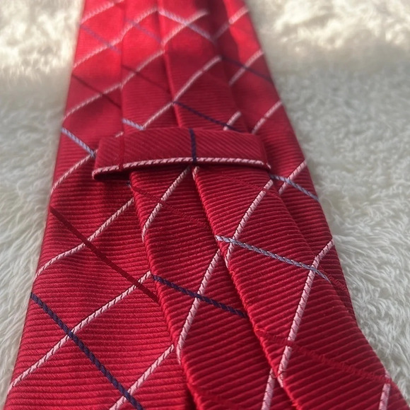 Haspel Fresh Tailored 100% Silk July 4th Tie Red White and Blue Diagonal Pattern - Picture 12 of 13